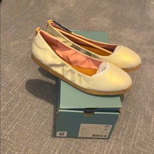 Toms Olivia shimmer flats